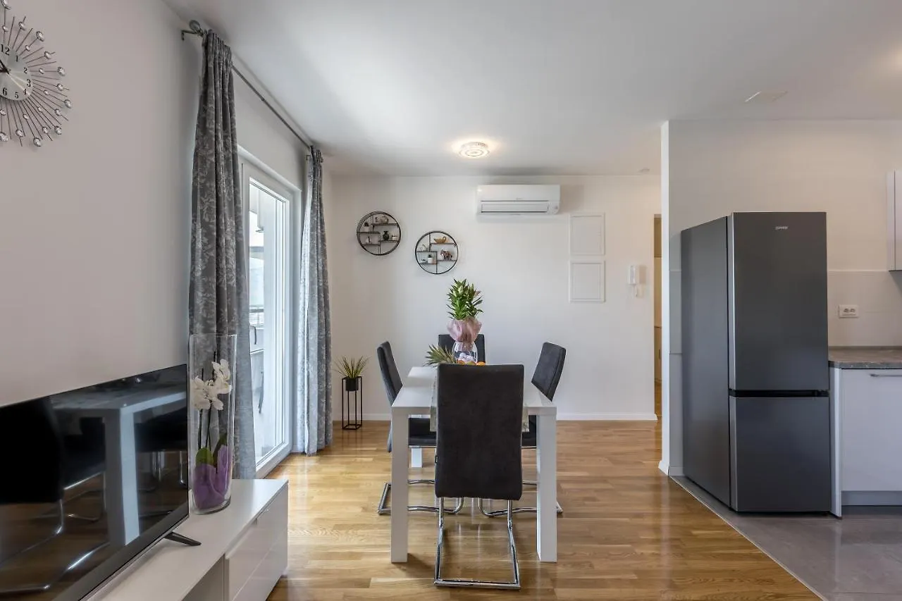 Apartment Tadic سبليت