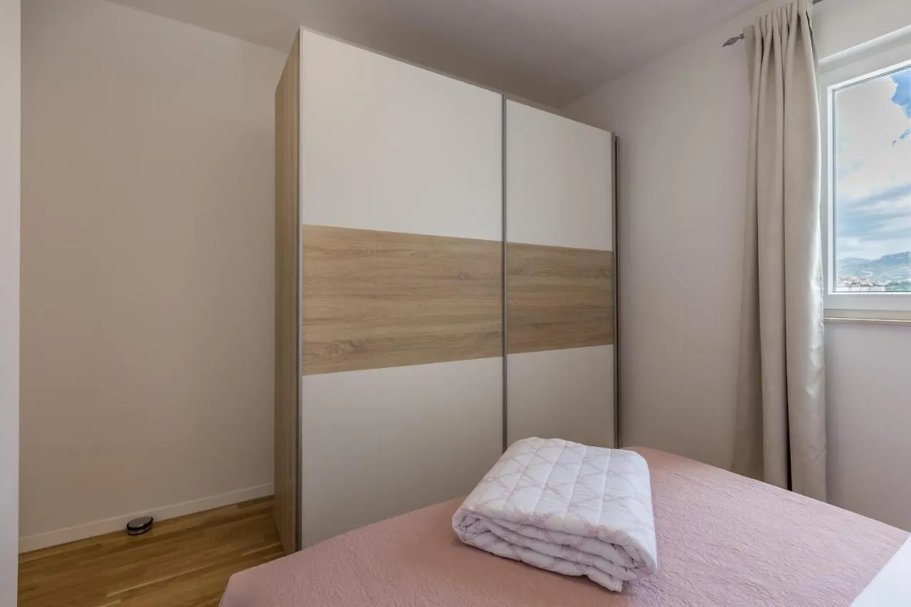 Apartment Tadic Split